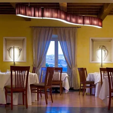 Relais Fornari ホテル