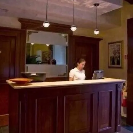 Relais Fornari カメリーノ